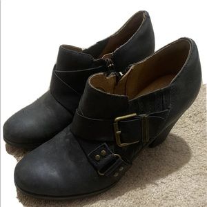 Clarks black indigo cute bootie size 8 GUC